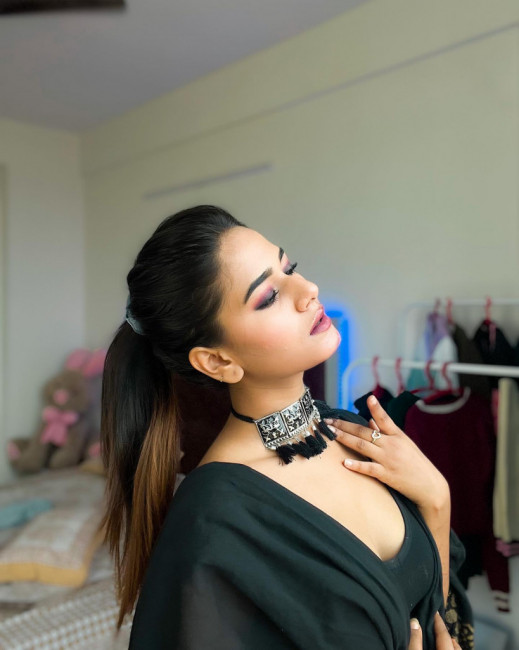Diya — profile photo, Mathura